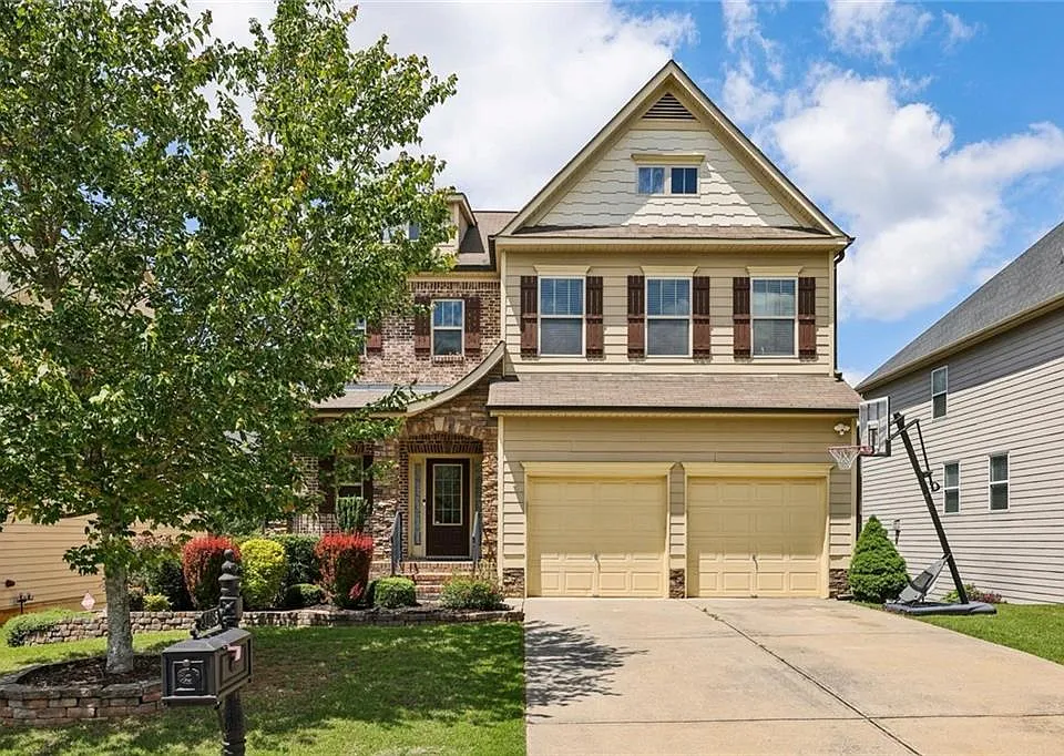 3095 Whitfield Ave