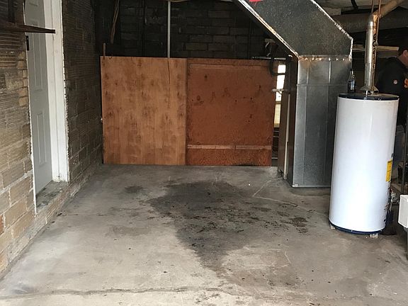 3rd image of 604 Morgantown Ave