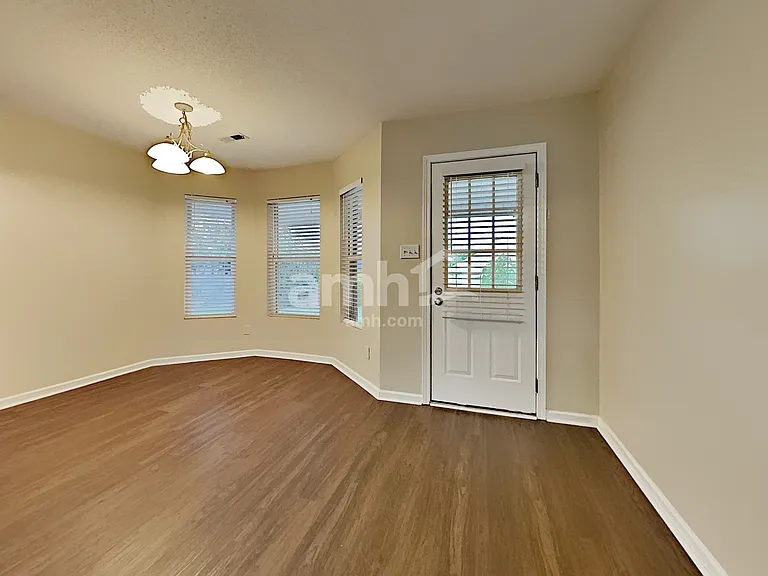 2338 Sir Edward Ln — Photo 7