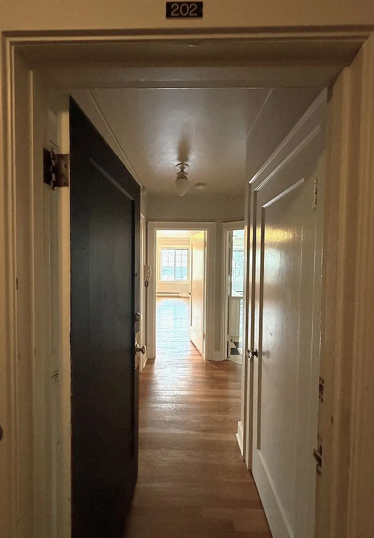 Killarney Apartments — Photo 2