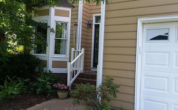 3rd image of 9418 Apple Blossom Dr