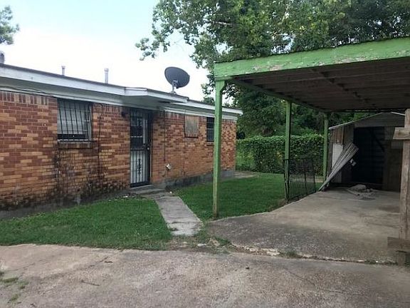 4th image of 909 Lewis St