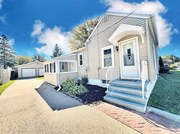 312 Smith St, Neenah, WI 54956