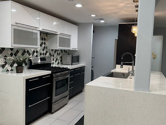 2nd image of 17230 Newhope St APT 109