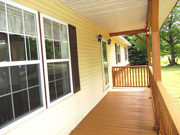 3rd image of 67227 Becky Ln