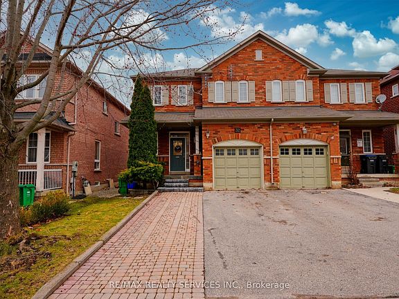2nd image of 32 Ashdale Rd