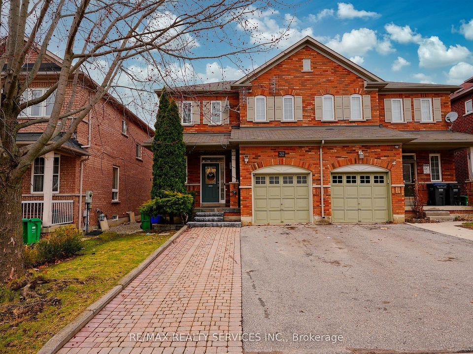 1st image of 32 Ashdale Rd