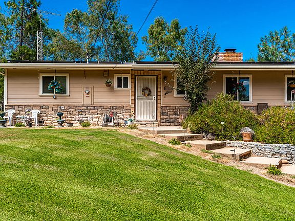 4th image of 2550 Burl Ln
