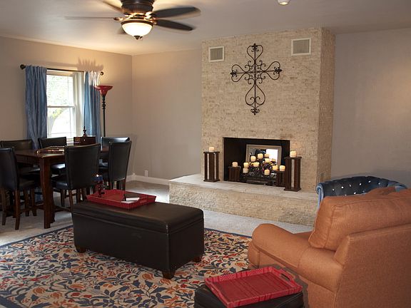 5th image of 326 Helen Marie Ln