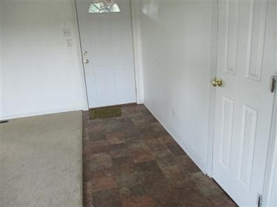 2nd image of 215 Tonkawa Trl