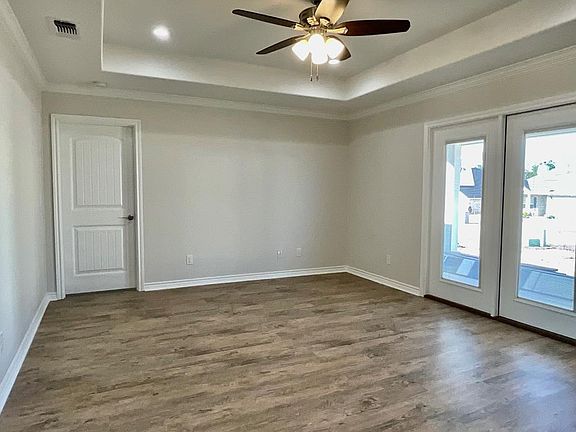 3rd image of 311 Saddle Trail Dr