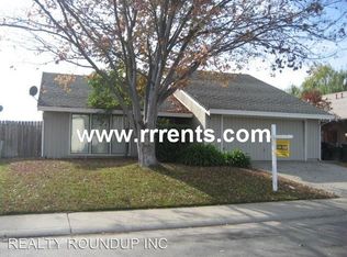 8640 Tiogawoods Dr, Sacramento, CA