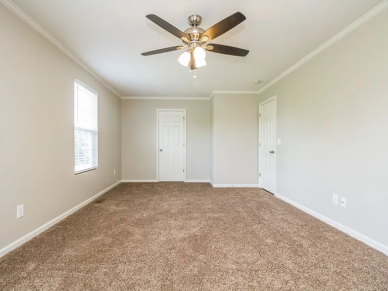 1016 Solomon Ln — Photo 10