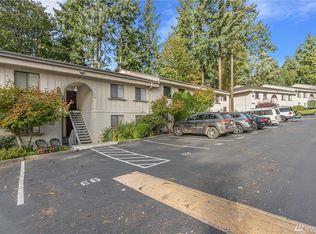12726 NE 116th St #E9, Kirkland, WA 98034
