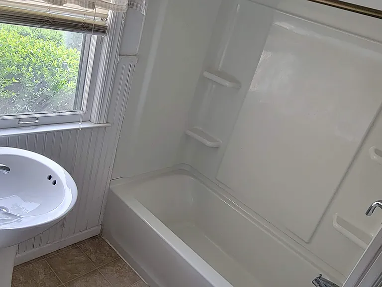 1166 Hall St SE #1 — Photo 15