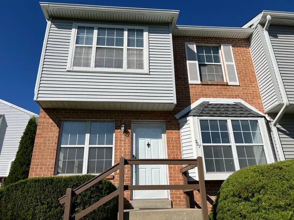 307 Wendover Dr, Norristown, PA 19403