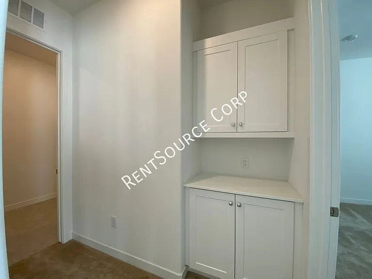26955 W Prospector Rd #305 — Photo 13
