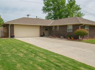 201 Elwood Dr, Edmond, OK 73013