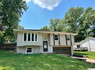 711 Lila Ave, Bellevue, NE 68005