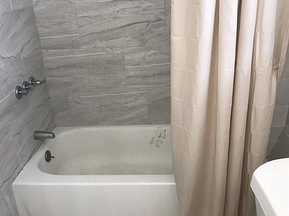 4th image of 10306 Sagewillow Ln