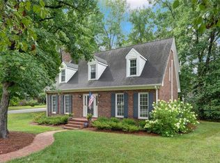 806 Colonial Dr, Burlington, NC 27215
