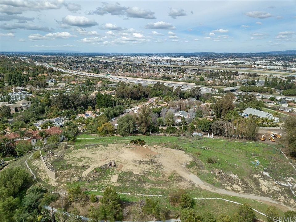 1st image of 860 S Peralta Hills Dr