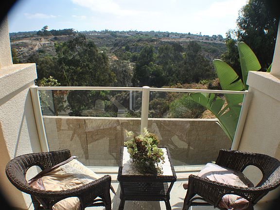 2nd image of 810 Harbor Cliff Way Unit 232