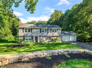 130 Castle Hill Rd, Newtown, CT 06470
