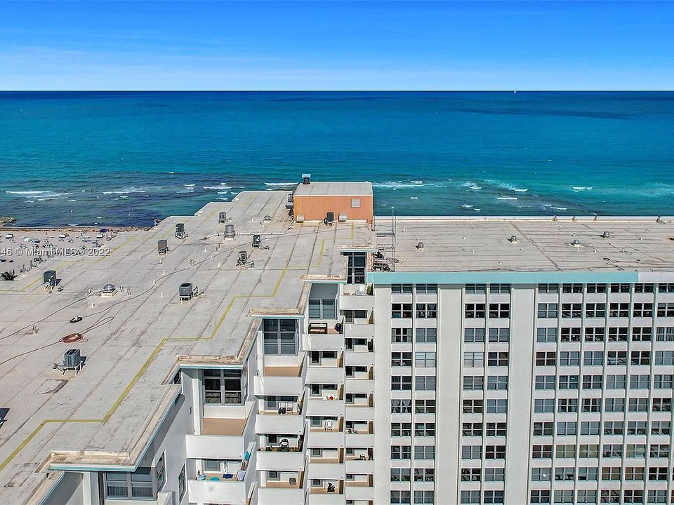 1st image of 2899 Collins Ave