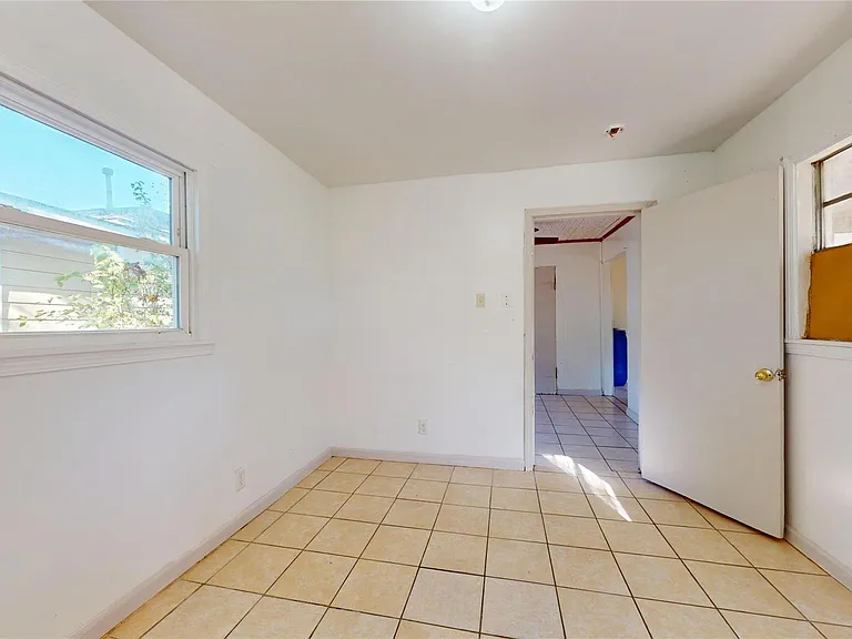 3826 Landa Ln — Photo 16