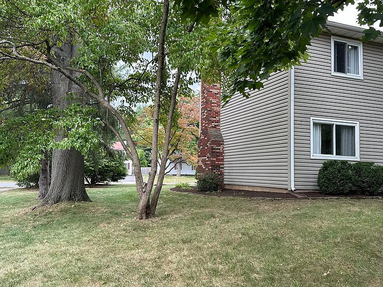 15 Linden Ln — Photo 17