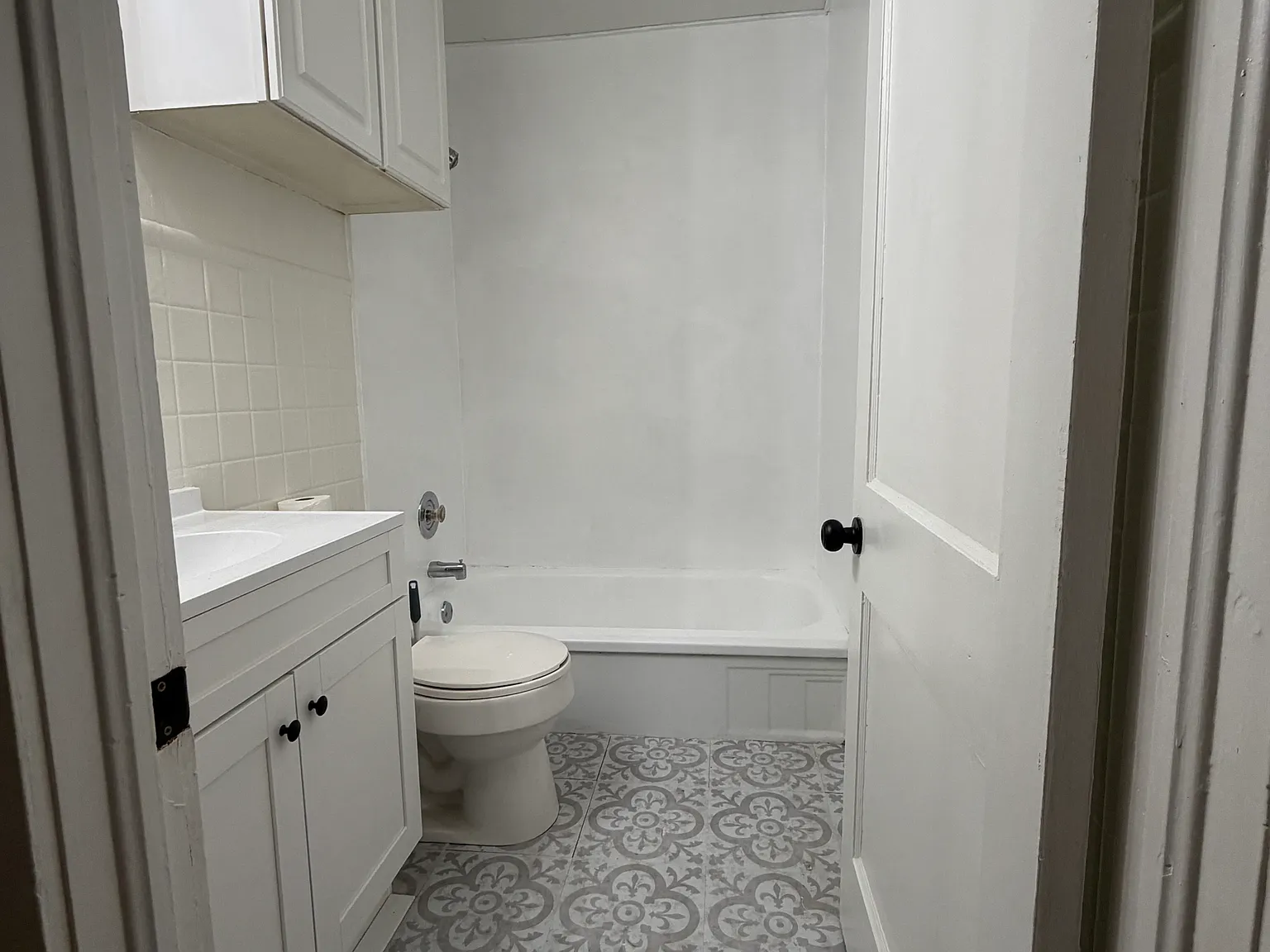 2 bed, 850 sqft, $900 — Photo 4