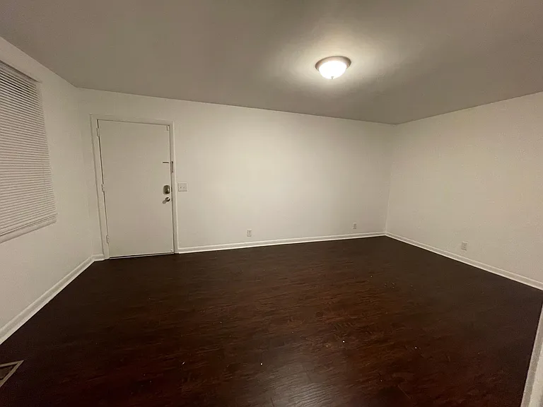 3809 Plantation Dr #A — Photo 2
