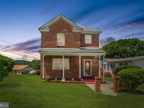 100 Charles St, Gordonsville, VA 22942