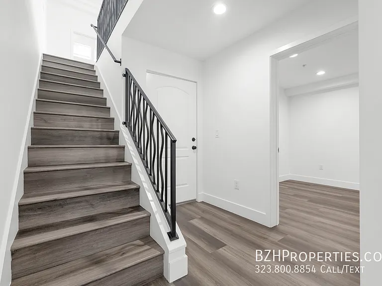 6006-6002 Klump Ave — Photo 12