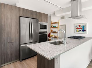 Optima Signature, Chicago, IL 60611