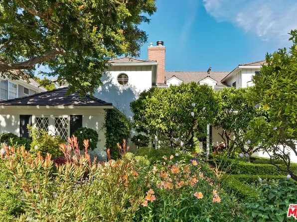 226 S McCarty Dr, Beverly Hills, CA 90212