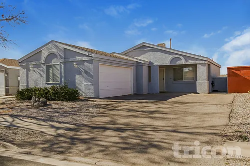 848 Rebecca Ct NE Photo 1
