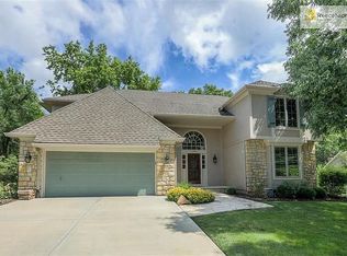 12841 Granada Ln, Leawood, KS 66209
