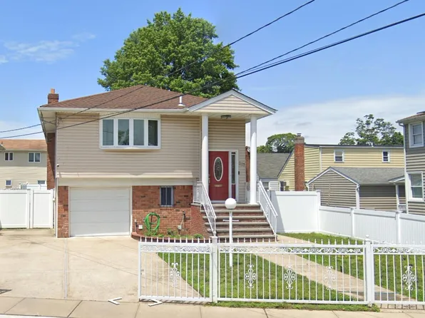 225 Marshall St, Hempstead, NY 11550