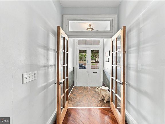 5th image of 216 Sumac St