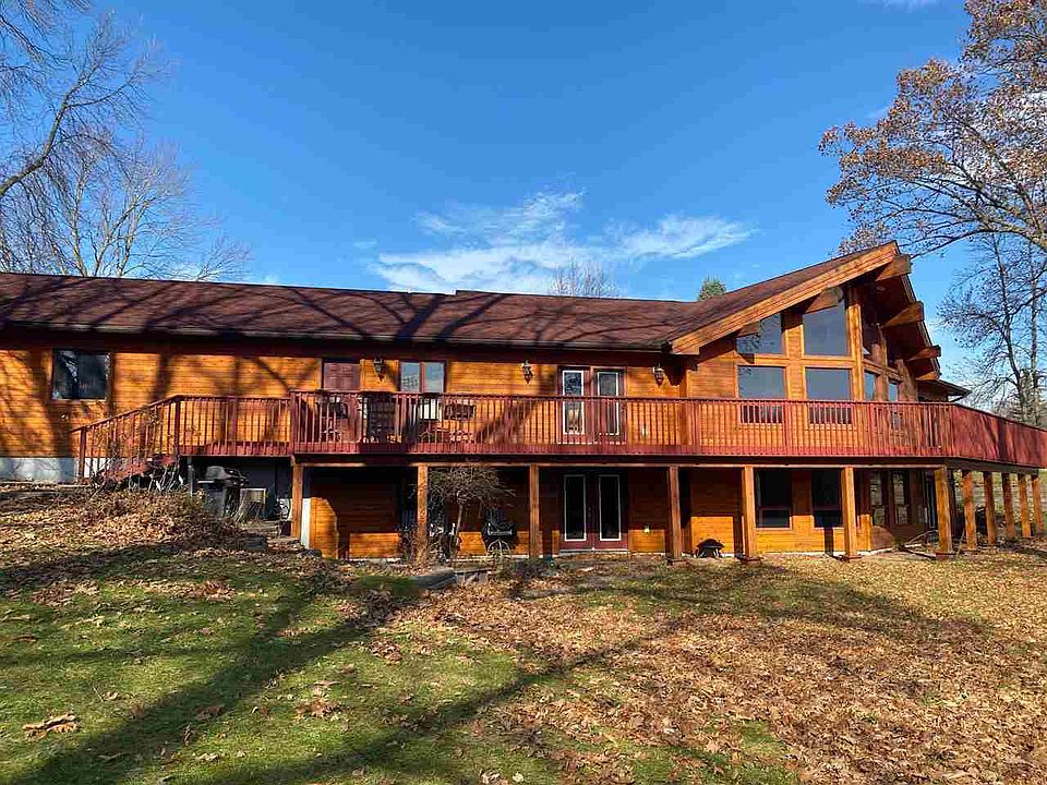 1st image of 18 Riverview Dr