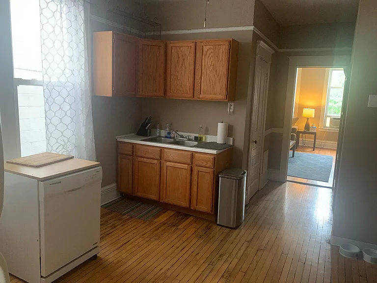 2341 N Leavitt St #3 — Photo 8