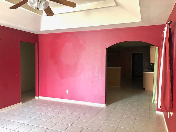 4th image of 503 E Canales Brothers St