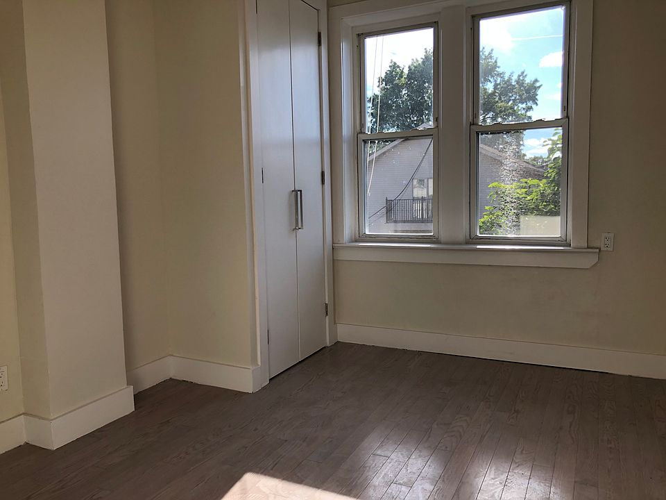 2nd image of 55 Wallis Ave #27E