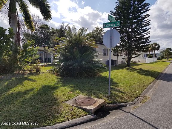 2nd image of 1251 Waterway Dr