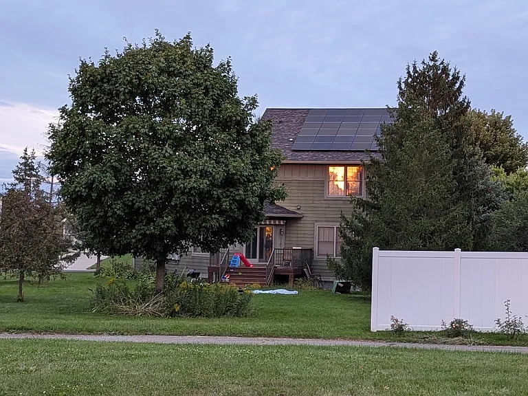 1501 Cannon Valley Dr — Photo 2