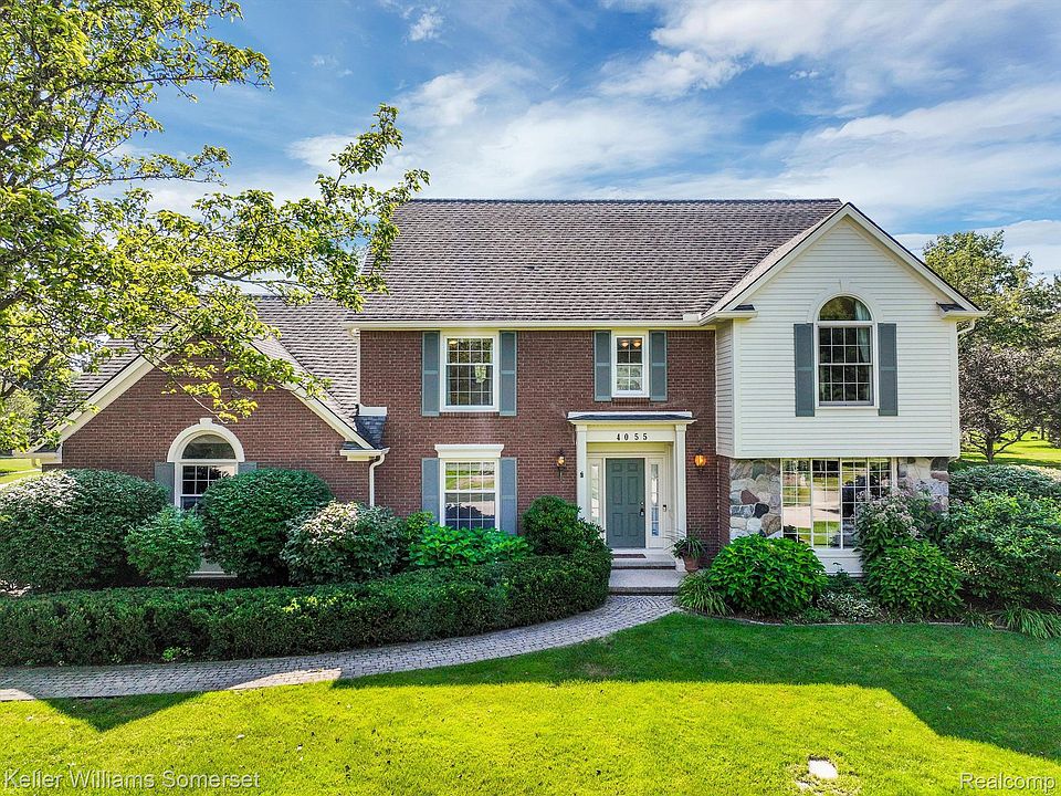 1st image of 4055 Penrose Dr