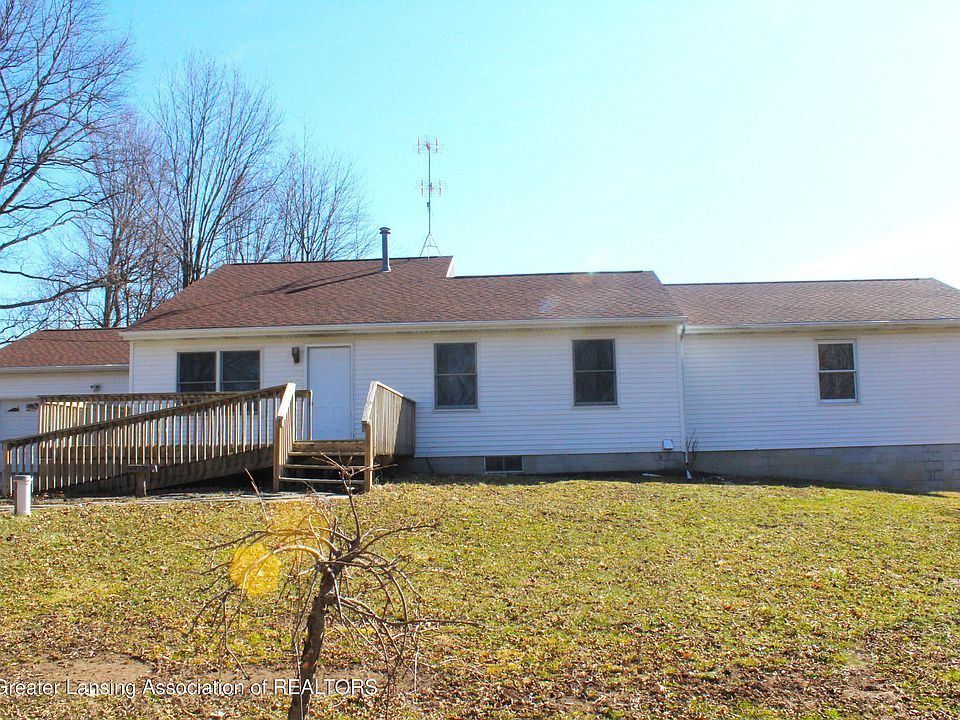 1st image of 2882 Maureen Dr