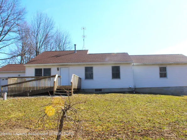 2882 Maureen Dr, Charlotte, MI 48813